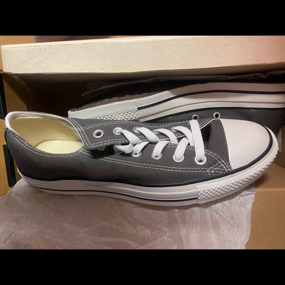 Shoes - Picture 2 of 5